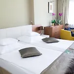 호텔 Mikado 니트라