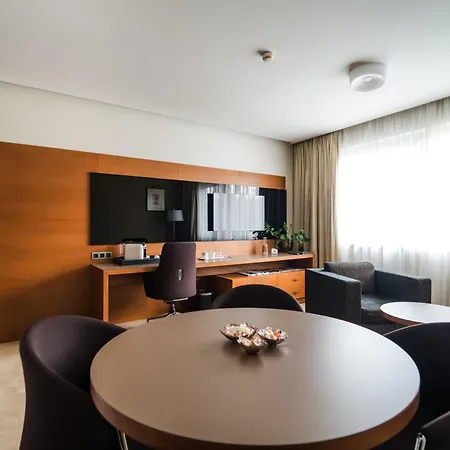 Mikado Hotel 4*