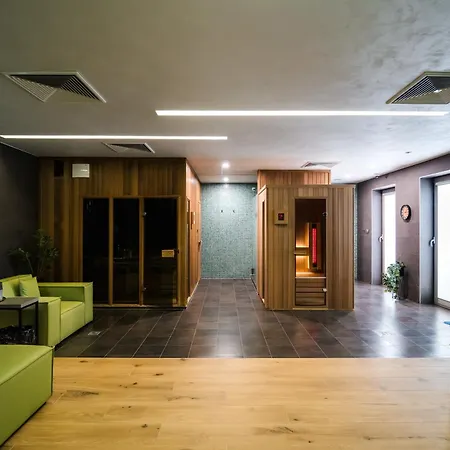 Hotel Mikado