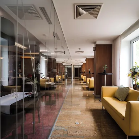 Hotel Mikado