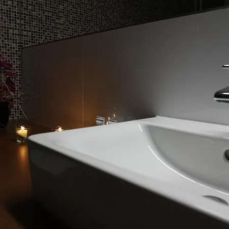 米卡多酒店 4* 尼特拉