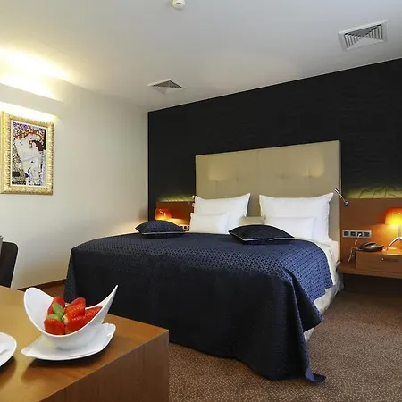 Hotel Mikado 4*